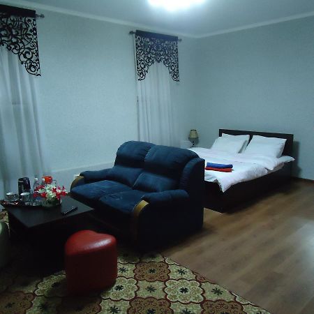 Tumar Hotel บิชเคก ภายนอก รูปภาพ