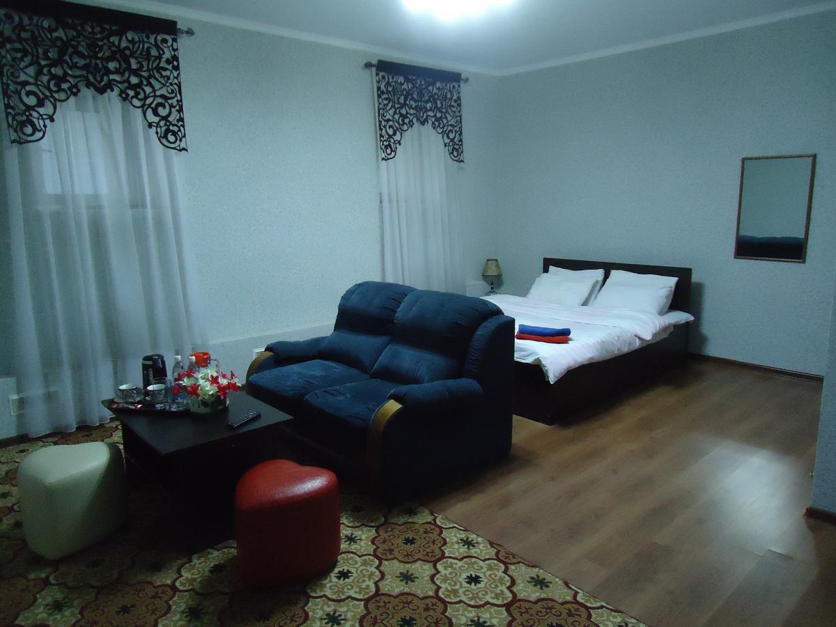 Tumar Hotel บิชเคก ภายนอก รูปภาพ