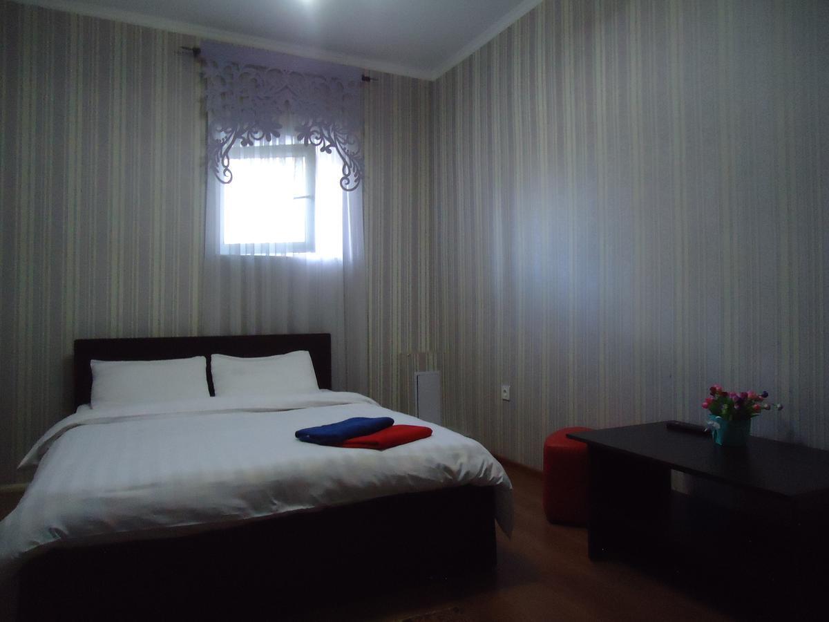 Tumar Hotel บิชเคก ภายนอก รูปภาพ