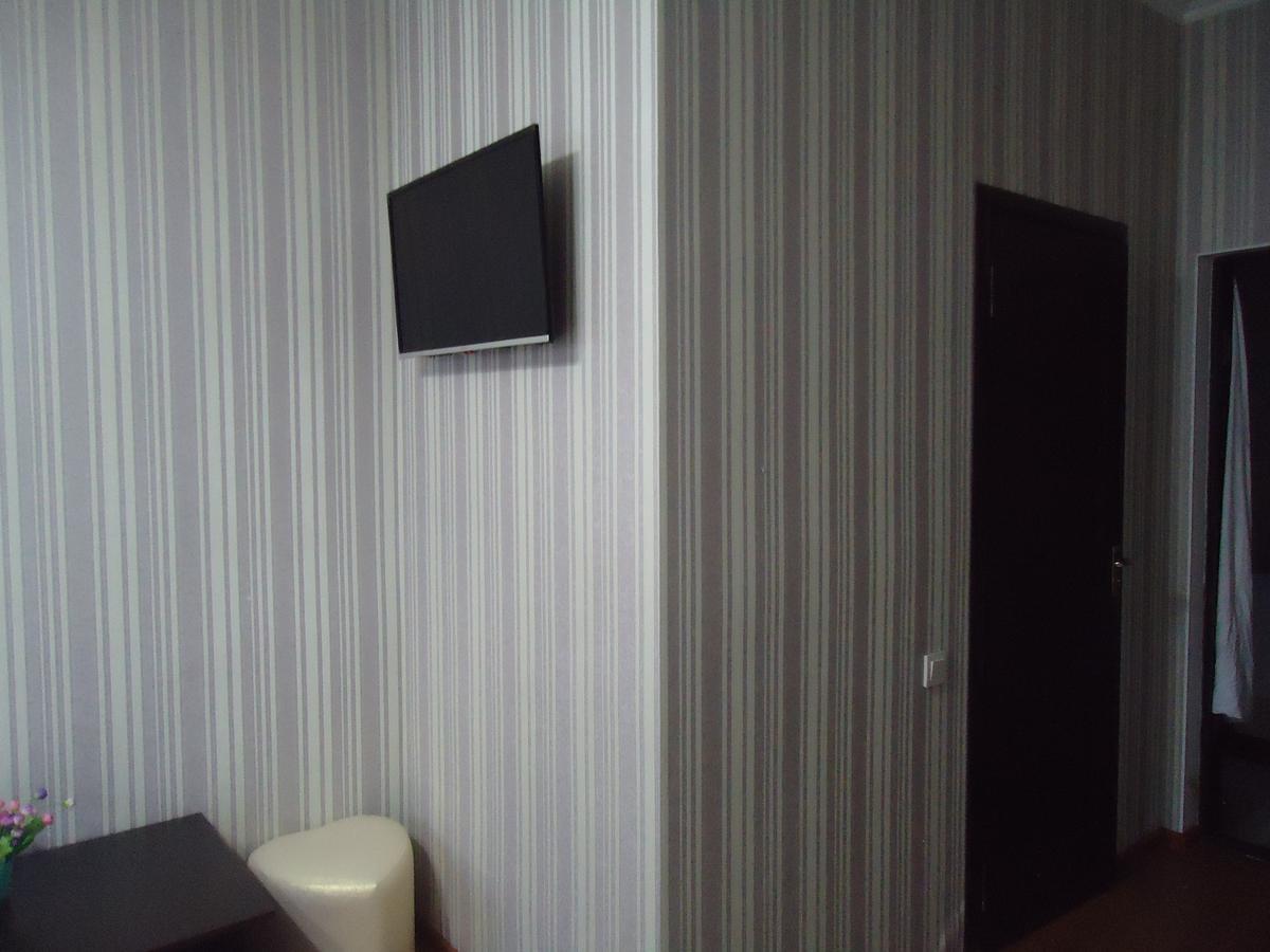 Tumar Hotel บิชเคก ภายนอก รูปภาพ