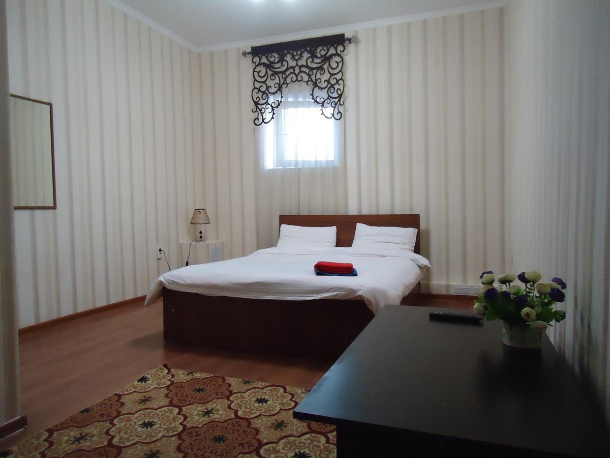 Tumar Hotel บิชเคก ภายนอก รูปภาพ