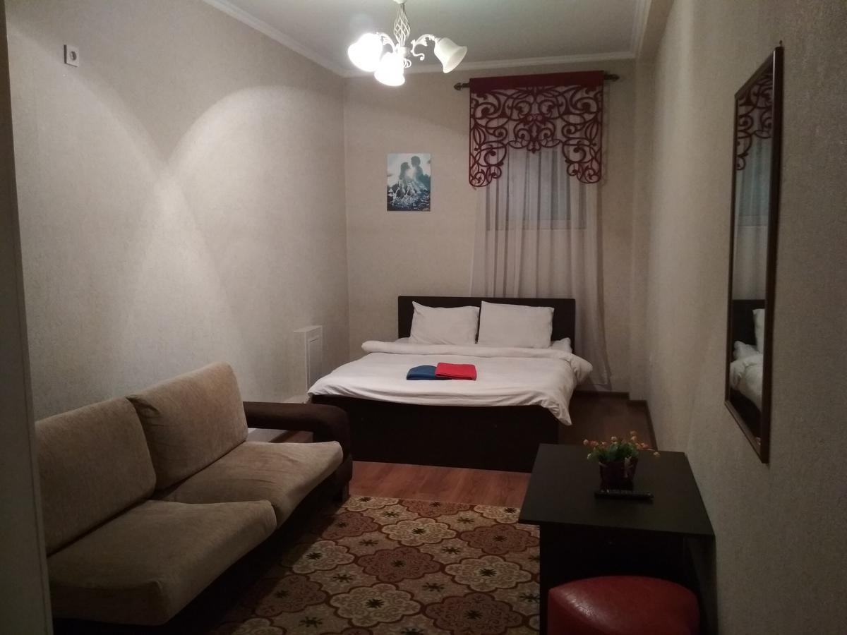 Tumar Hotel บิชเคก ภายนอก รูปภาพ
